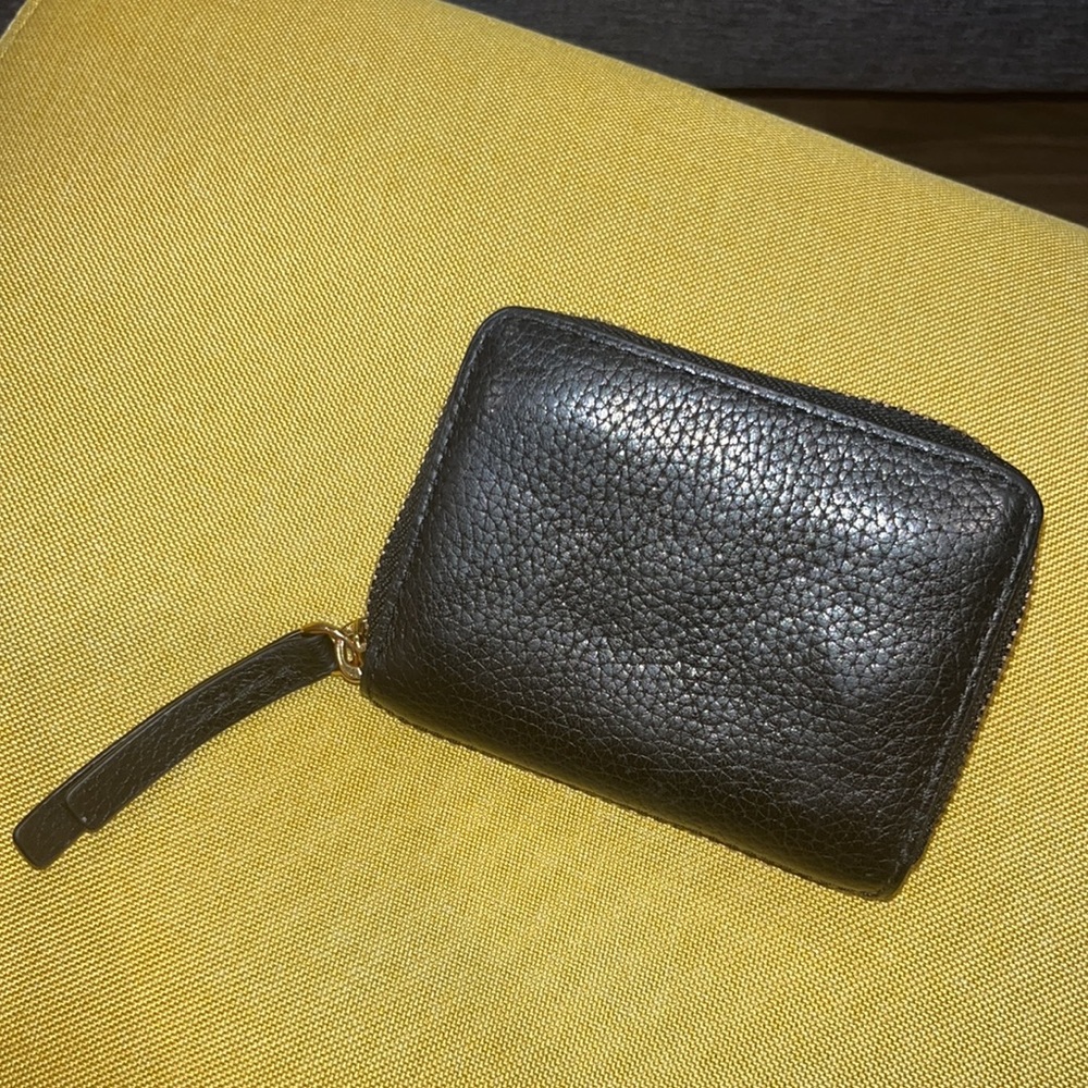 Marc Jacobs Compact Wallet - Picture 5 of 5